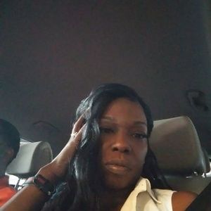 Meet your Posher, Yolanda